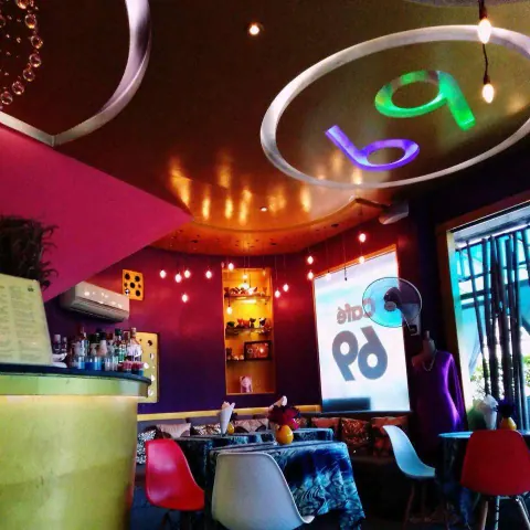 Cafe 69