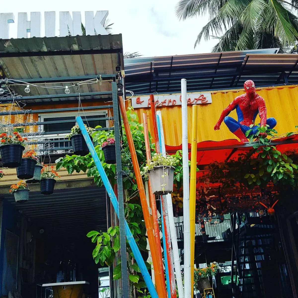 THINK & Retro Cafe